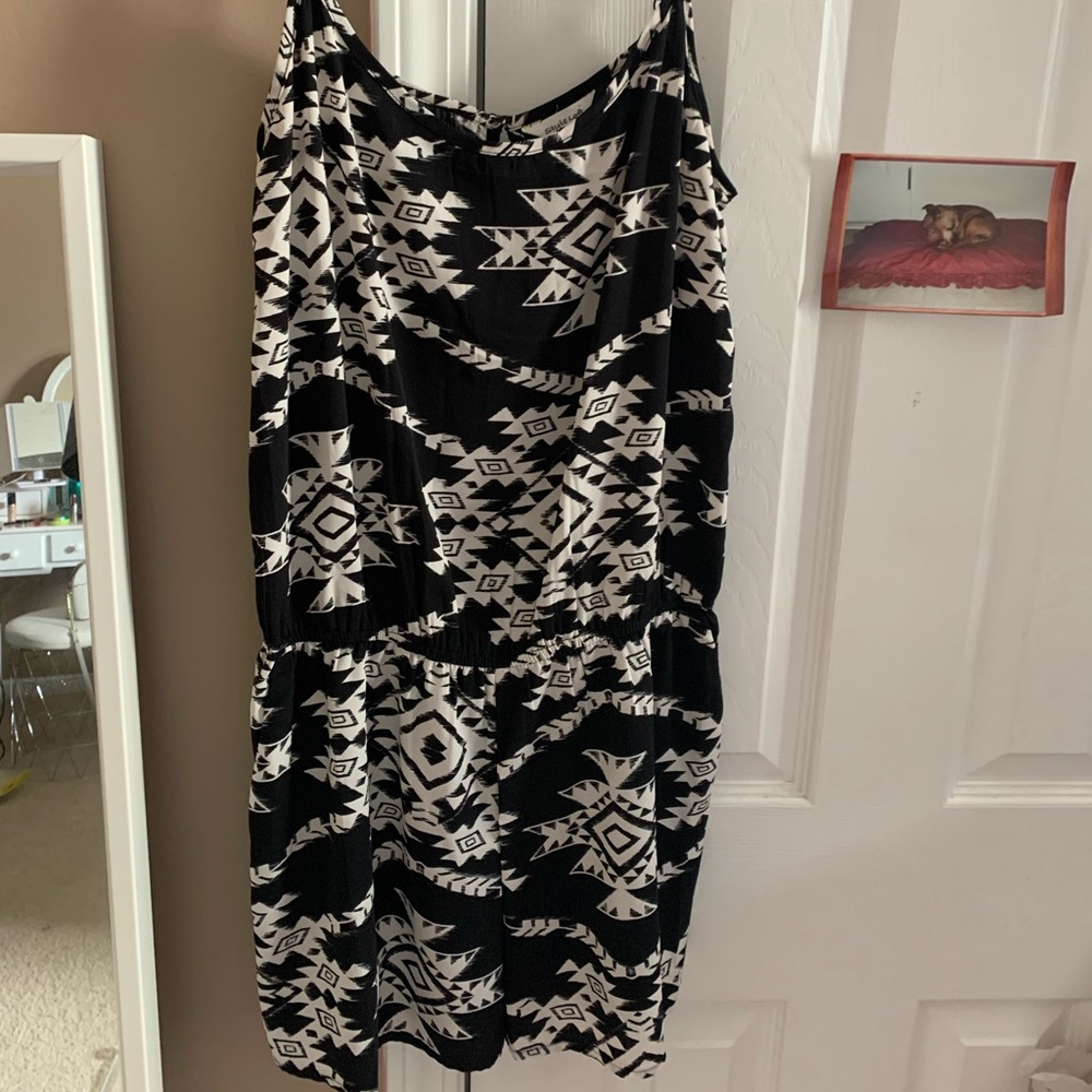 Silky material black & white geometric romper